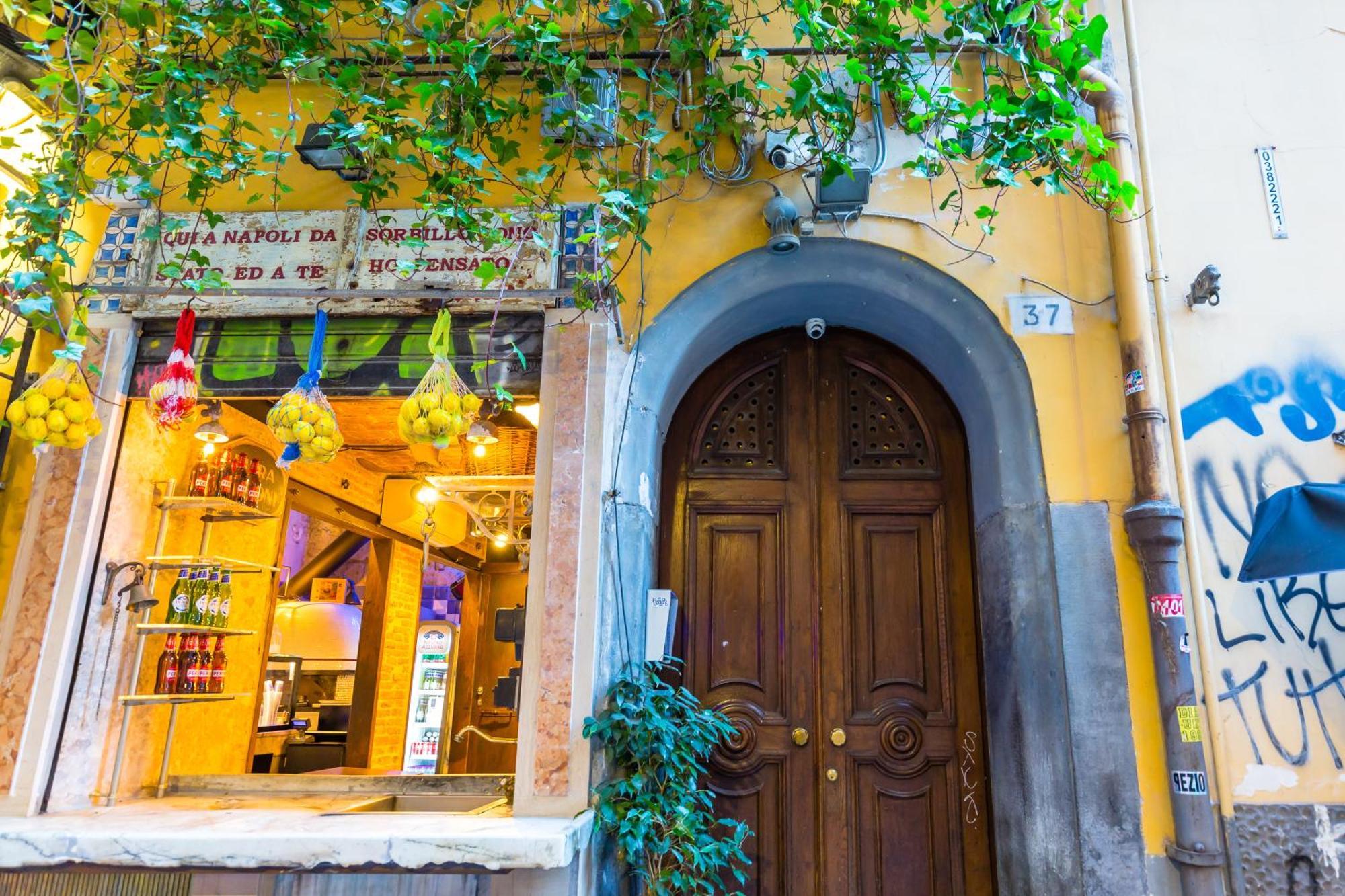 Palazzo Residenza Madre By Dimorra Hotel Napoli Bagian luar foto